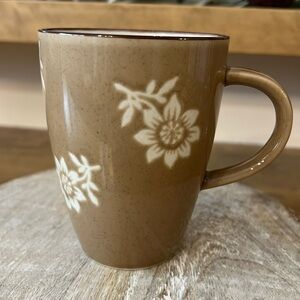 Nautica Island Flower Sand Color Mug w/Ivory Floral Pattern Brown Rim 12 oz.